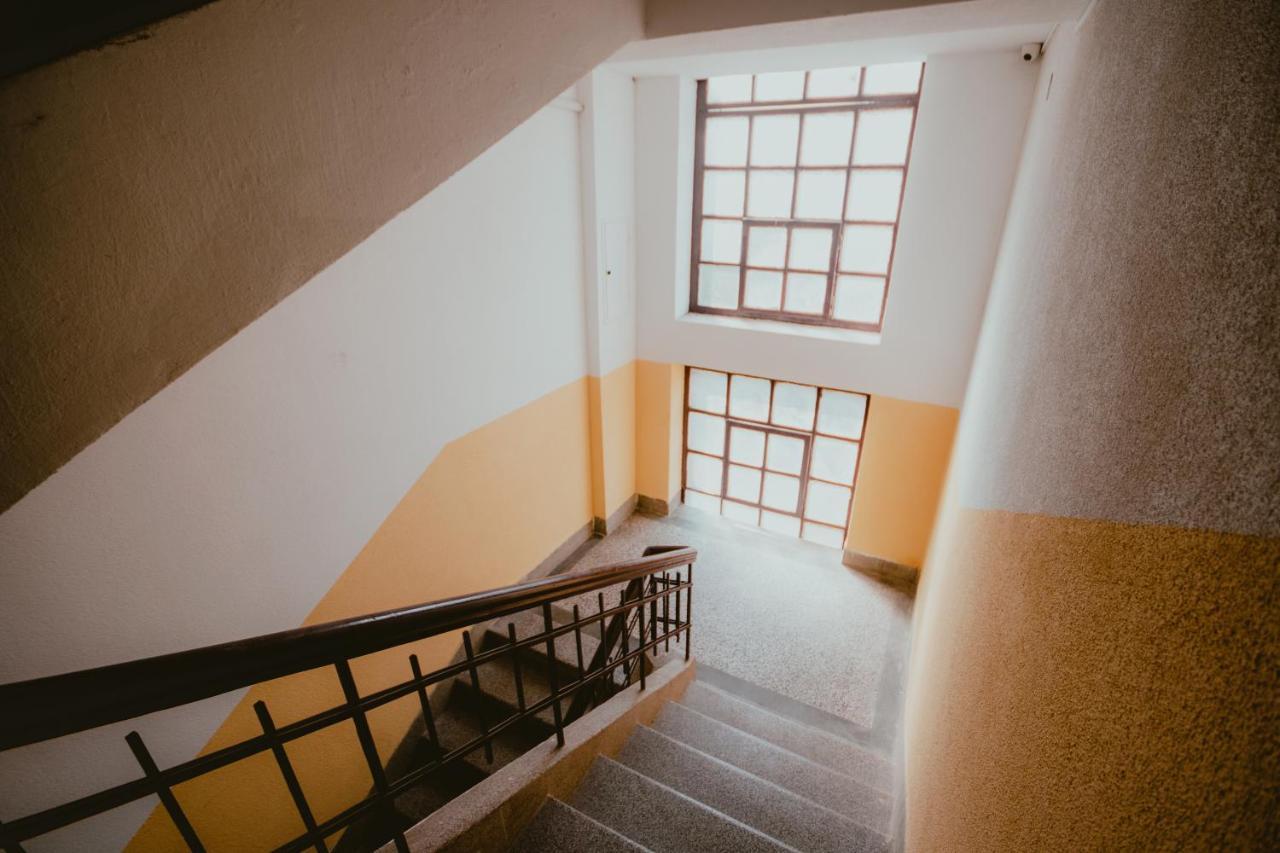 Bloom Suites Prishtine Bagian luar foto